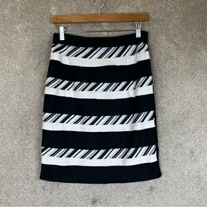 White House Black Market Skirt Womens 2 Black White Stripe Pencil Lined- 2876*